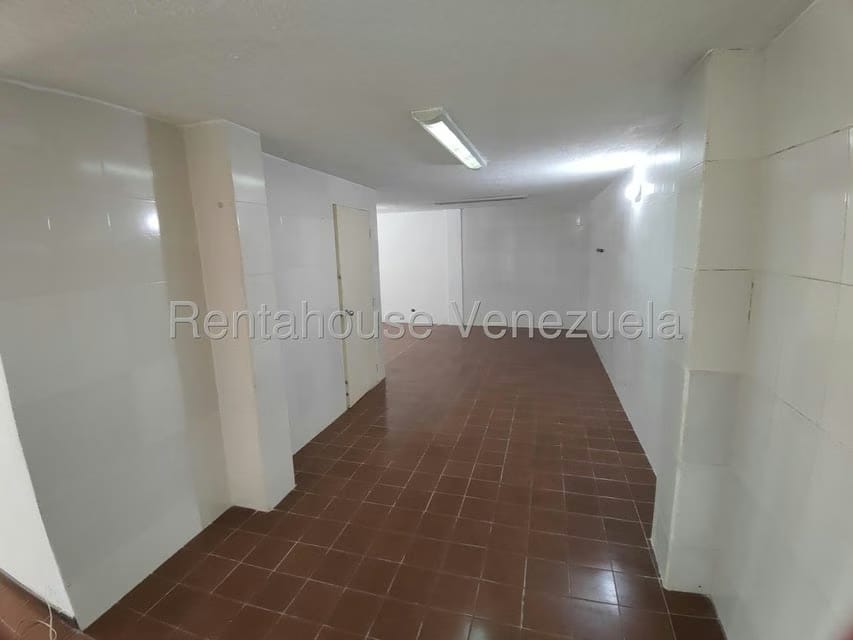 Comercial (Local Comercial) en Alquiler en Santa Monica, Distrito Metropolitano