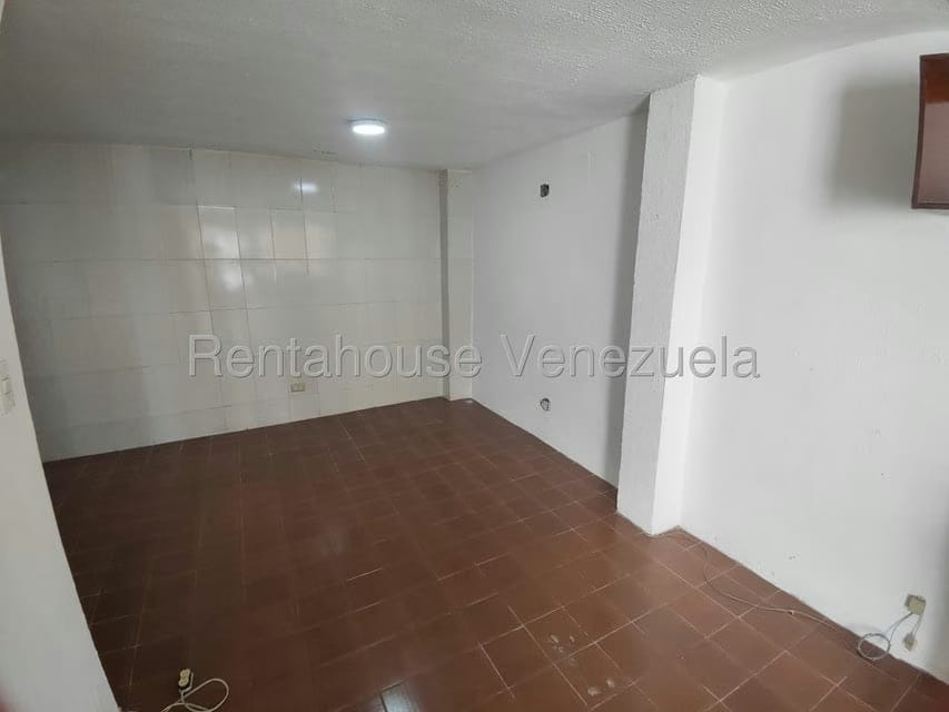 Comercial (Local Comercial) en Alquiler en Santa Monica, Distrito Metropolitano - 2