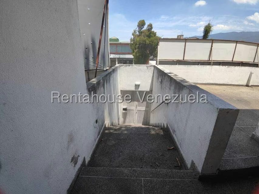Comercial (Local Comercial) en Alquiler en Santa Monica, Distrito Metropolitano - 12
