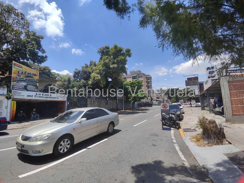 Comercial (Local Comercial) en Alquiler en Santa Monica, Distrito Metropolitano - 18