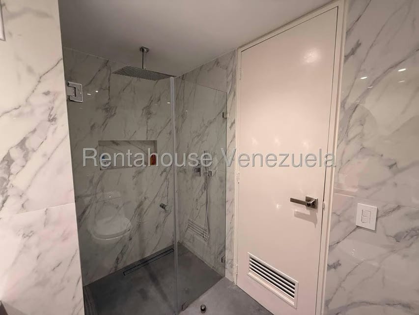 Apartamento (1 Nivel) en Venta en Los Naranjos del Cafetal, Distrito Metropolitano - 18