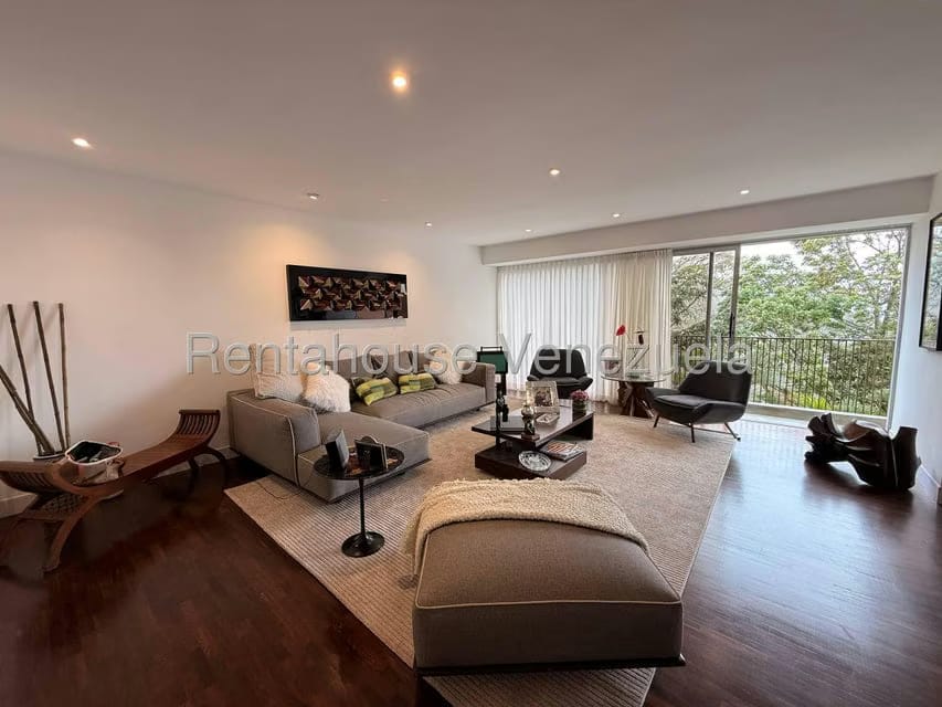 Apartamento (1 Nivel) en Venta en Los Naranjos del Cafetal, Distrito Metropolitano - 3