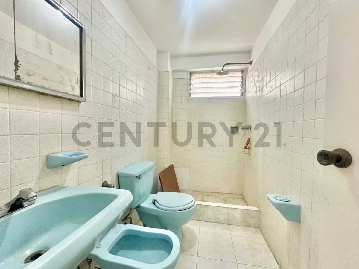 JCC - SE VENDE APARTAMENTO CON ALTO POTENCIAL PARA REMODELAR EN SU TOTALIDAD - 9