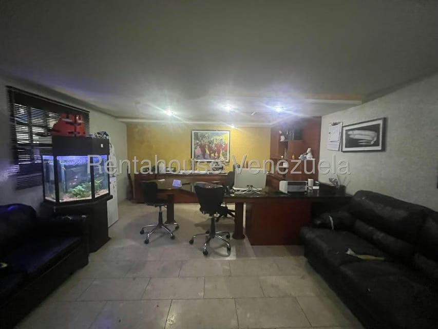 Comercial (Galpon - Deposito) en Alquiler en Punto Fijo, Falcon - 13