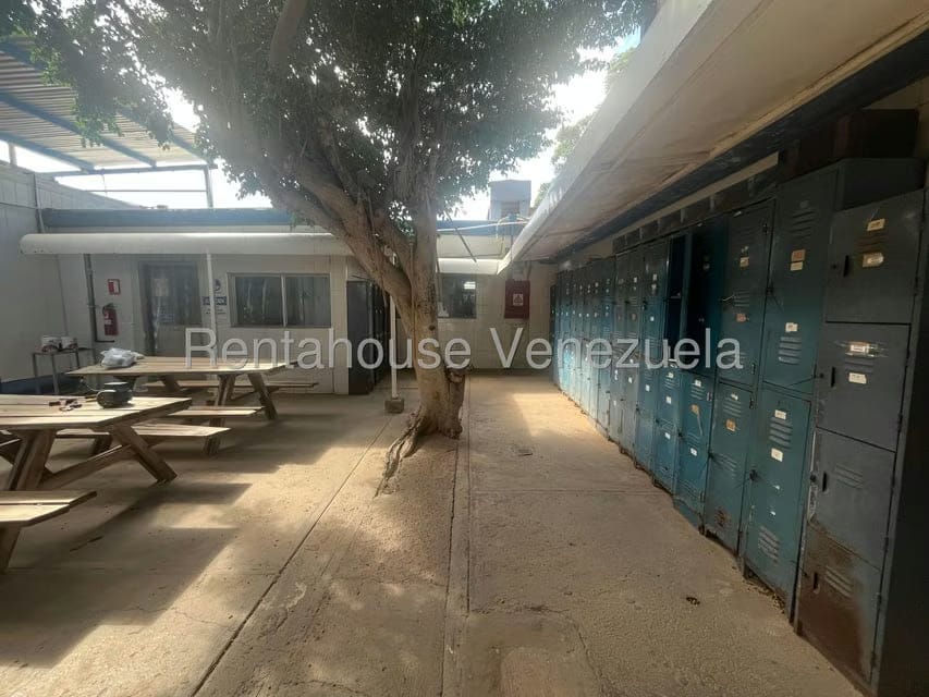 Comercial (Galpon - Deposito) en Alquiler en Punto Fijo, Falcon - 22