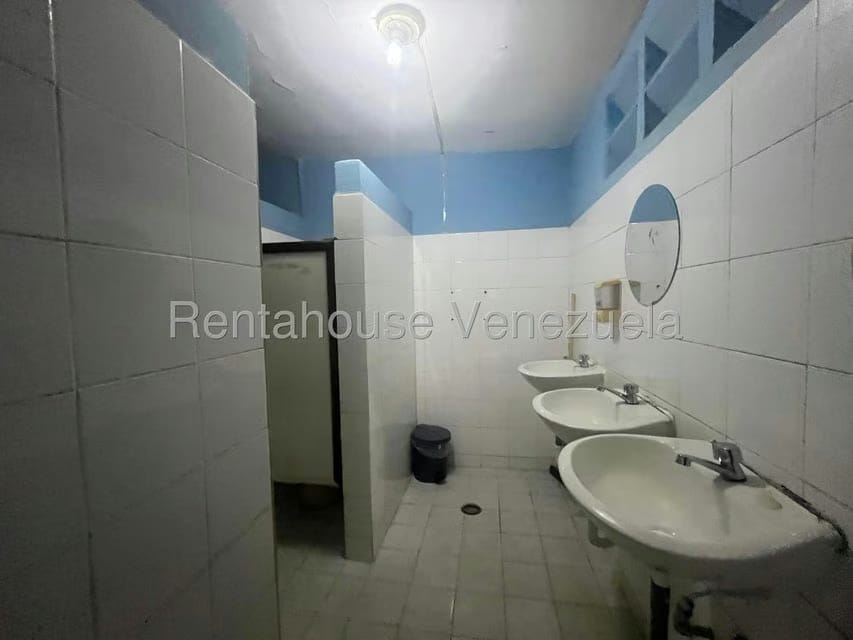 Comercial (Galpon - Deposito) en Alquiler en Punto Fijo, Falcon - 24