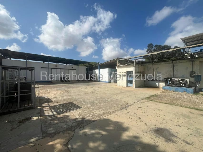 Comercial (Galpon - Deposito) en Alquiler en Punto Fijo, Falcon - 6