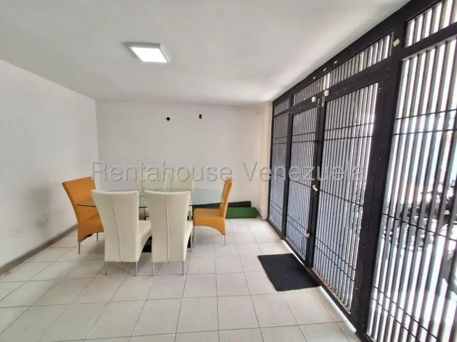 Casa en Alquiler en Sabana larga valencia Carabobo Valencia - 2