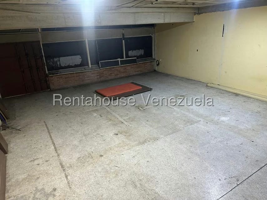 Comercial (Galpon - Deposito) en Alquiler en Catia, Distrito Metropolitano - 17