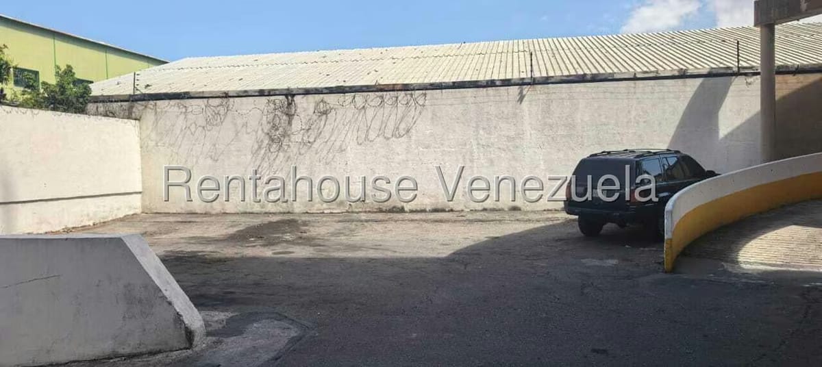 Comercial (Galpon - Deposito) en Alquiler en Catia, Distrito Metropolitano - 21
