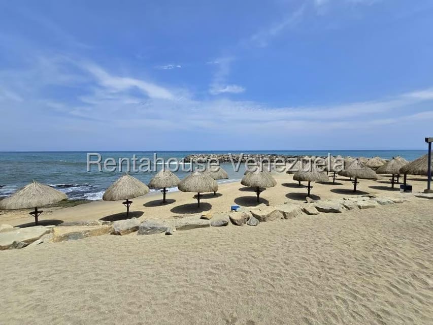 Apartamento (1 Nivel) en Venta en Playa Grande, Vargas - 17