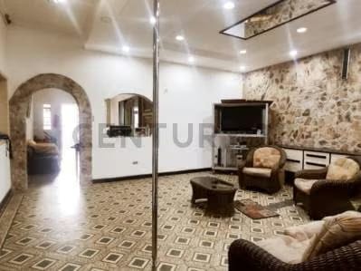 EN VENTA CASA QUINTA DE DOS NIVELES EN URBANIZACIÓN LOS ROSALES - 7