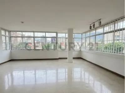 Venta Apartamento 163m2 Las Mercedes - 2
