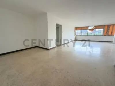 Venta Apartamento 163m2 Las Mercedes - 3