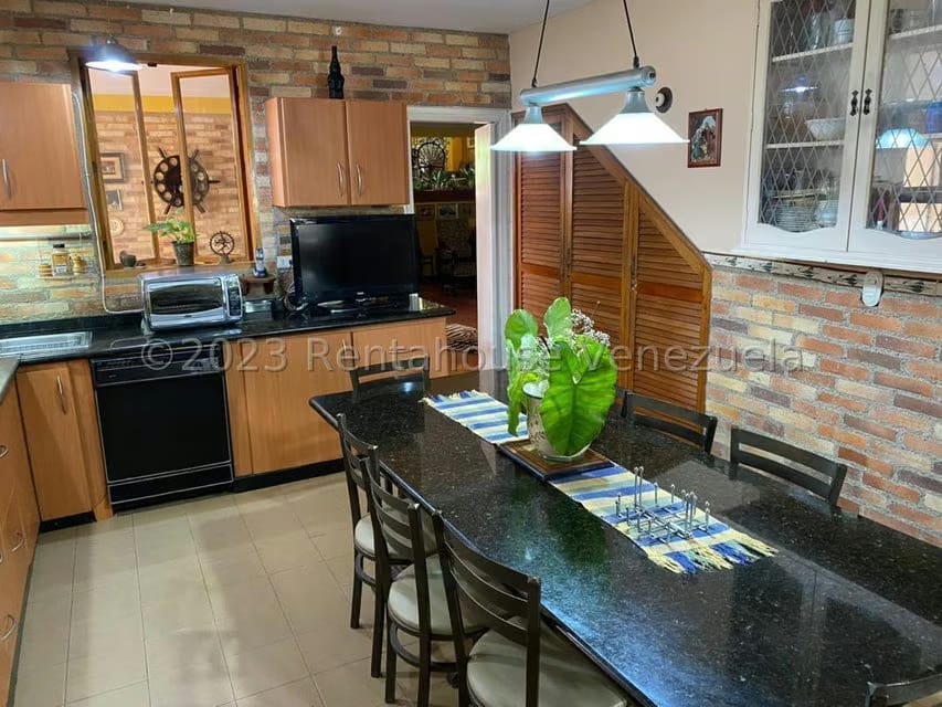 Casa (Multipes Niveles) en Venta en El Cafetal, Distrito Metropolitano - 17