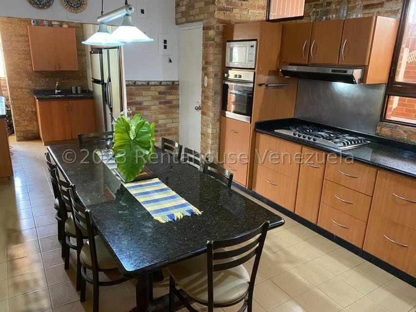 Casa (Multipes Niveles) en Venta en El Cafetal, Distrito Metropolitano - 18