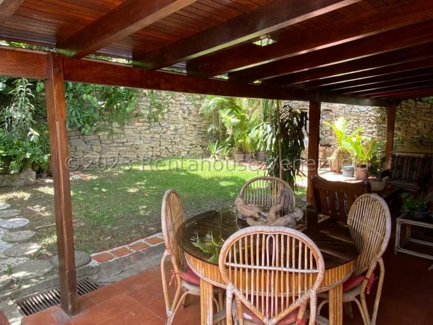 Casa (Multipes Niveles) en Venta en El Cafetal, Distrito Metropolitano - 25