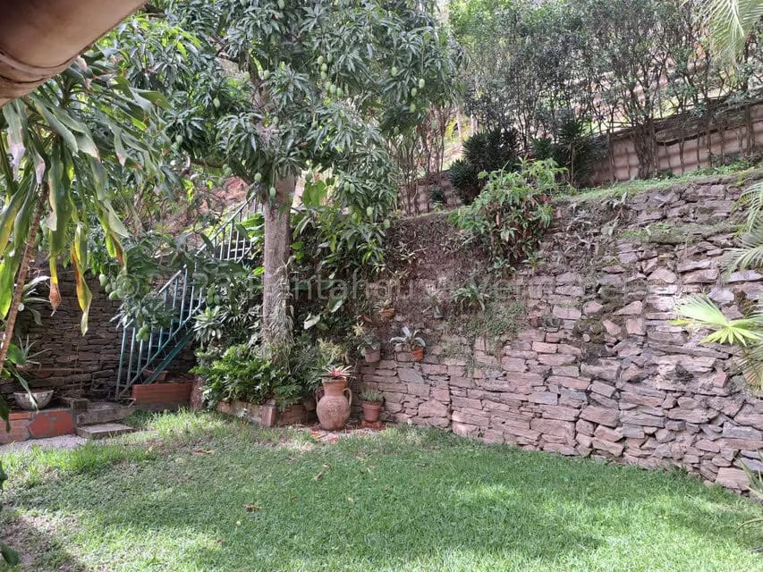 Casa (Multipes Niveles) en Venta en El Cafetal, Distrito Metropolitano - 30