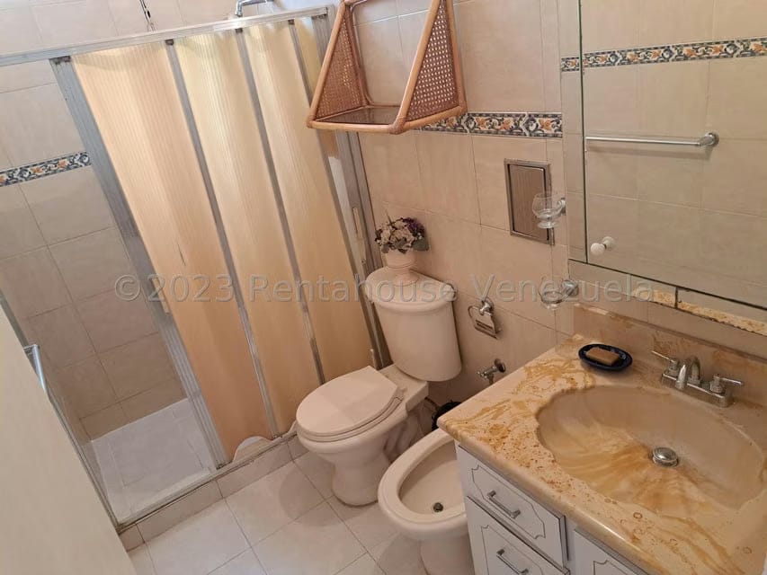 Casa (Multipes Niveles) en Venta en El Cafetal, Distrito Metropolitano - 40