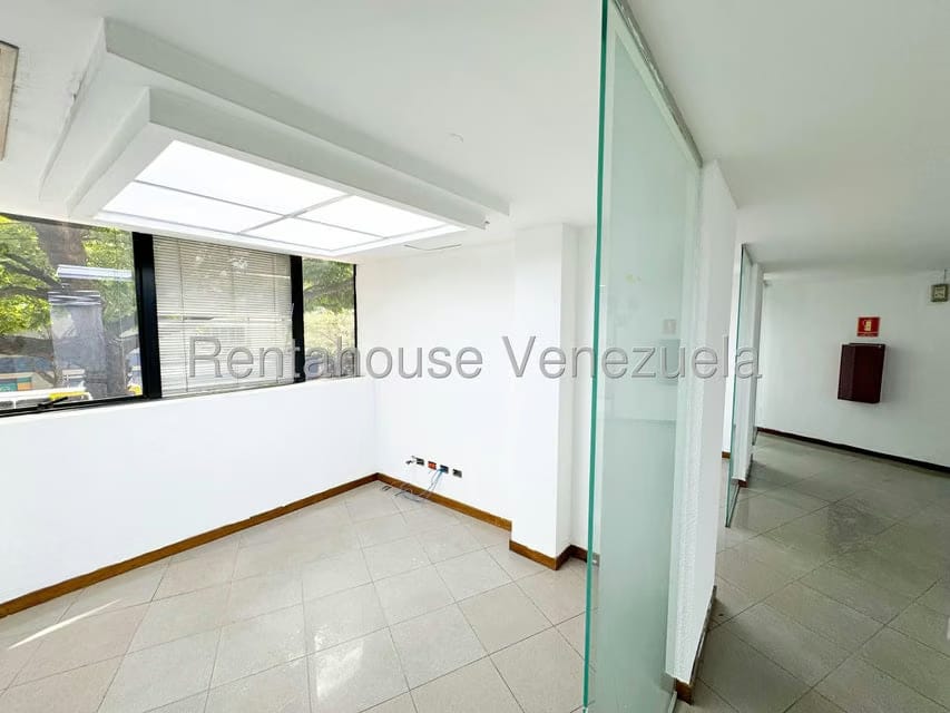 Comercial (Local Comercial) en Alquiler en Chacao, Distrito Metropolitano - 30