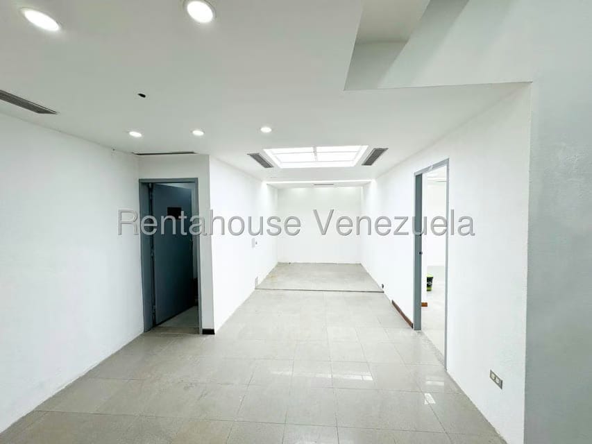 Comercial (Local Comercial) en Alquiler en Chacao, Distrito Metropolitano - 4