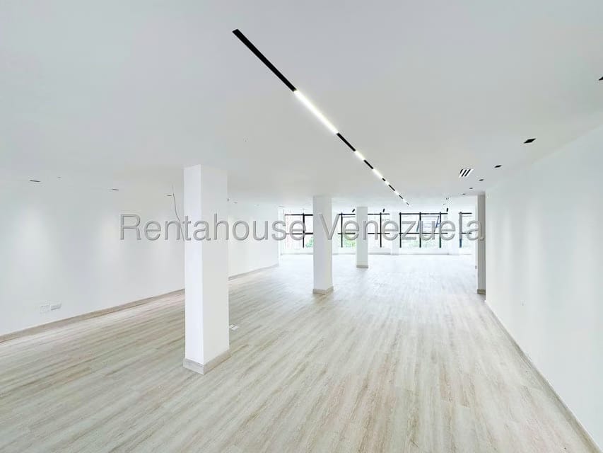 Comercial (Local Comercial) en Alquiler en Chacao, Distrito Metropolitano - 40