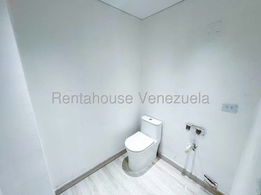 Comercial (Local Comercial) en Alquiler en Chacao, Distrito Metropolitano - 42