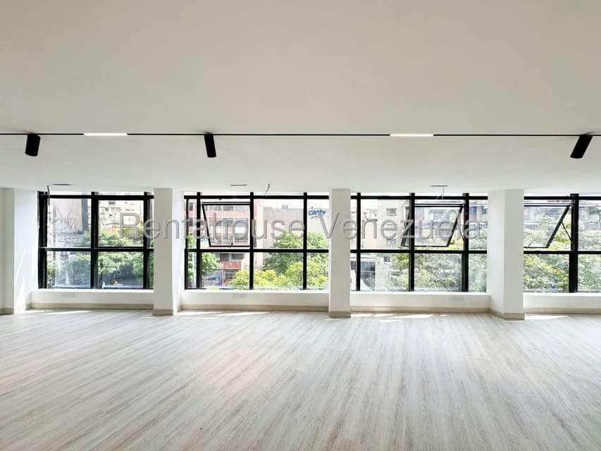 Comercial (Local Comercial) en Alquiler en Chacao, Distrito Metropolitano - 44