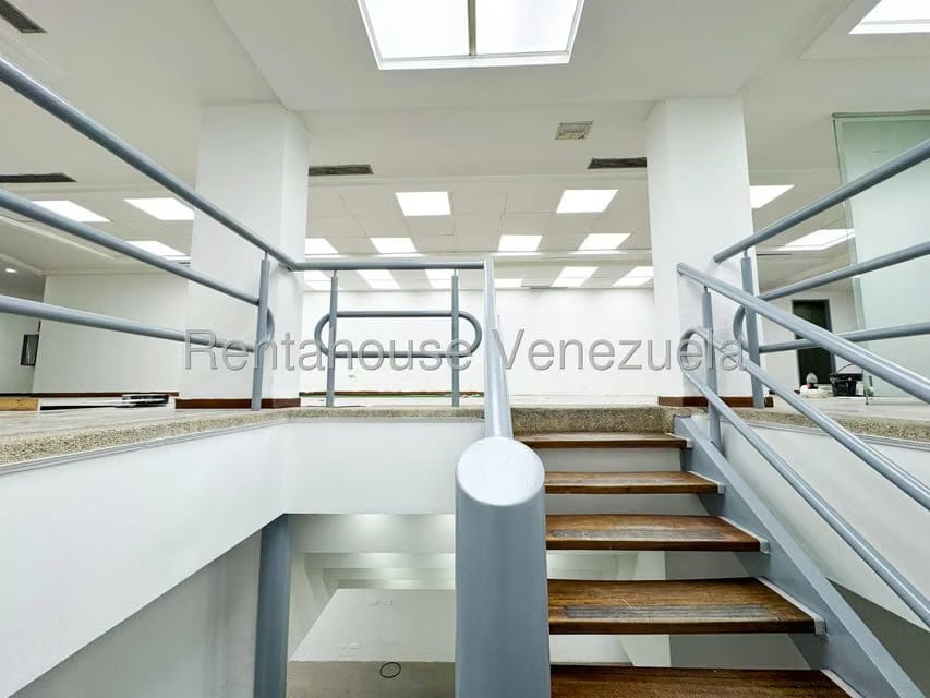 Comercial (Local Comercial) en Alquiler en Chacao, Distrito Metropolitano - 8