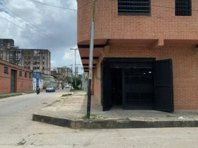 Galpón En Venta Ubicado en Santa Rosa