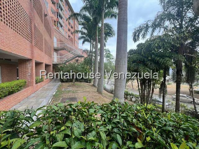 Apartamento (1 Nivel) en Venta en Lomas del Sol, Distrito Metropolitano - 2