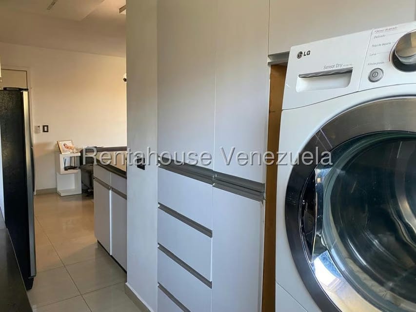Apartamento (1 Nivel) en Venta en Lomas del Sol, Distrito Metropolitano - 25