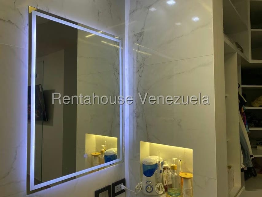 Apartamento (1 Nivel) en Venta en Lomas del Sol, Distrito Metropolitano - 37