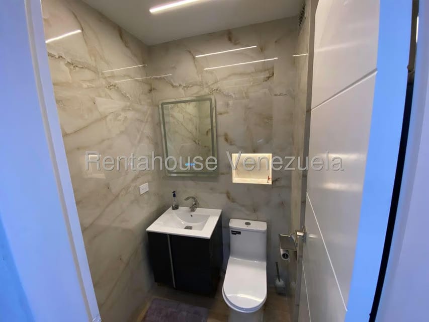 Apartamento (1 Nivel) en Venta en Lomas del Sol, Distrito Metropolitano - 38