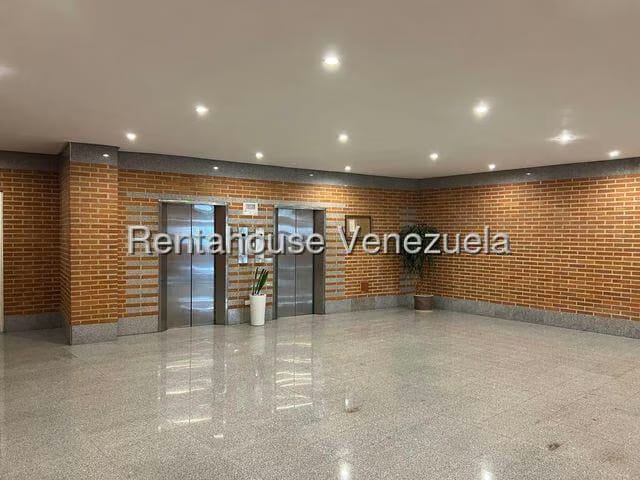 Apartamento (1 Nivel) en Venta en Lomas del Sol, Distrito Metropolitano - 5
