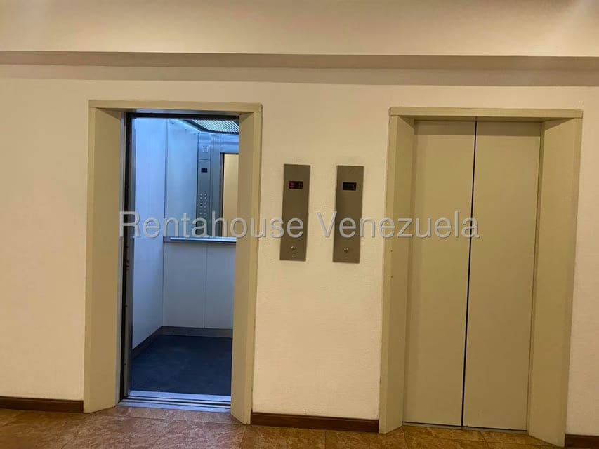 Apartamento (1 Nivel) en Venta en Lomas del Sol, Distrito Metropolitano - 6