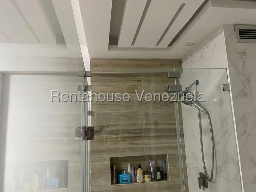 Apartamento (1 Nivel) en Venta en Lomas del Sol, Distrito Metropolitano - 63