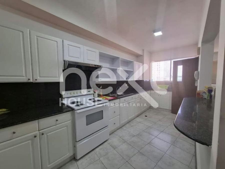Apartamento en Venta en Maracaibo - 2