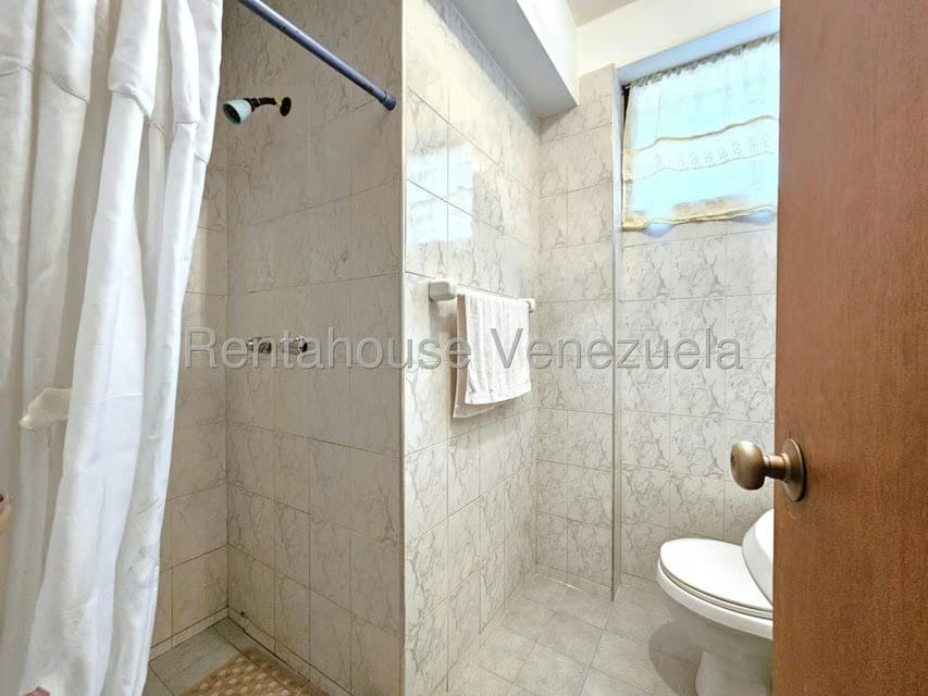 Apartamento (1 Nivel) en Venta en Club Hipico Las Trinitarias, Lara - 24