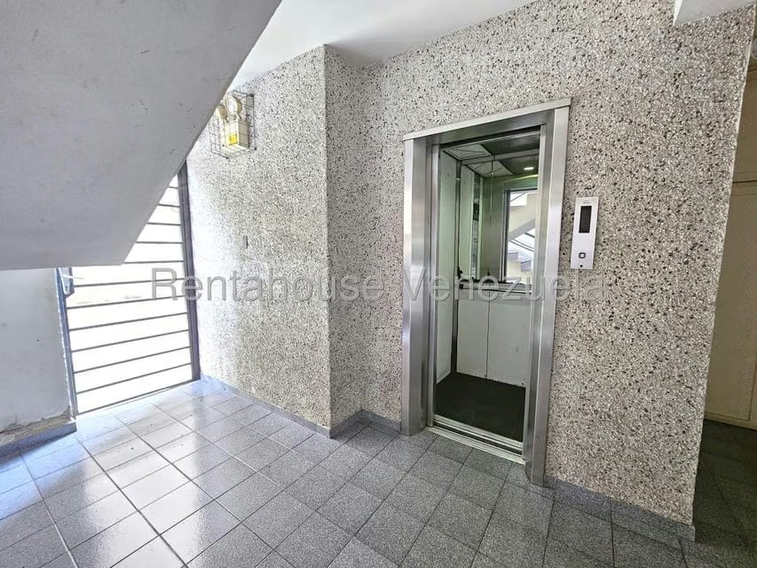 Apartamento (1 Nivel) en Venta en Club Hipico Las Trinitarias, Lara - 34