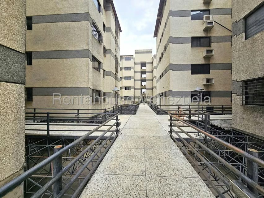 Apartamento (1 Nivel) en Venta en Club Hipico Las Trinitarias, Lara - 35