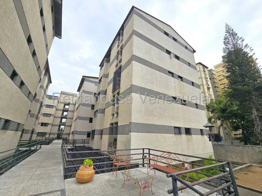 Apartamento (1 Nivel) en Venta en Club Hipico Las Trinitarias, Lara - 37