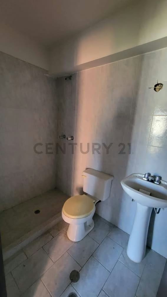 Venta de Apartamente en Urb. Los mangos - 3
