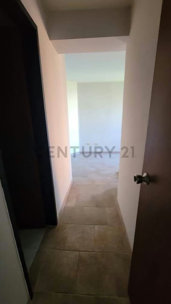 Venta de Apartamente en Urb. Los mangos - 5