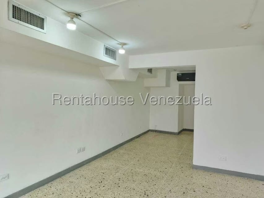 Comercial (Local Comercial) en Alquiler en Tierra Negra, Zulia - 2