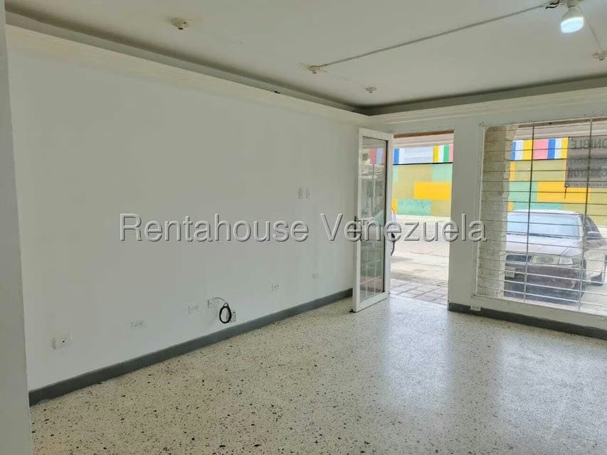 Comercial (Local Comercial) en Alquiler en Tierra Negra, Zulia - 4