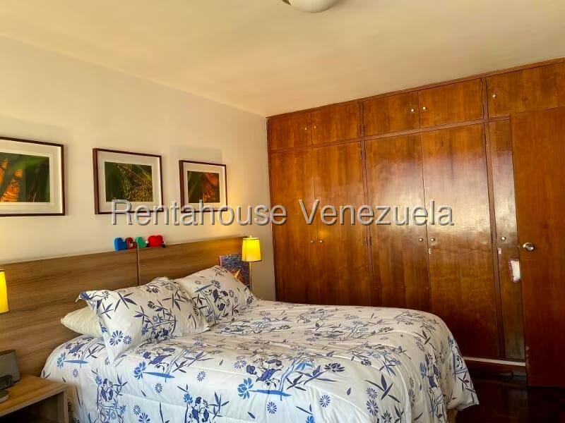 Apartamento (1 Nivel) en Alquiler en Los Palos Grandes, Distrito Metropolitano - 39
