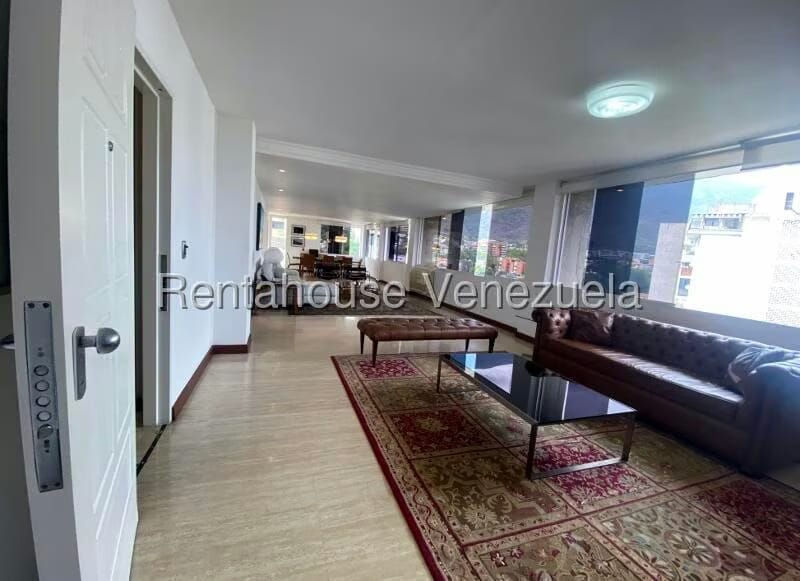 Apartamento (1 Nivel) en Alquiler en Los Palos Grandes, Distrito Metropolitano - 6