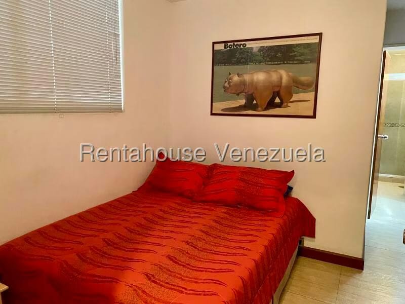 Apartamento (1 Nivel) en Alquiler en Los Palos Grandes, Distrito Metropolitano - 54