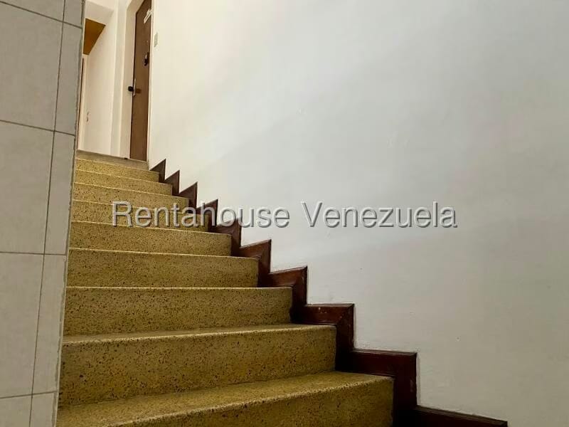 Apartamento (1 Nivel) en Alquiler en Los Palos Grandes, Distrito Metropolitano - 61